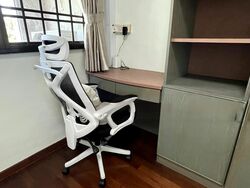 Blk 547 Jurong West Street 42 (Jurong West), HDB Executive #460793791